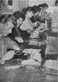 Поглед в радиоконструкторската зала